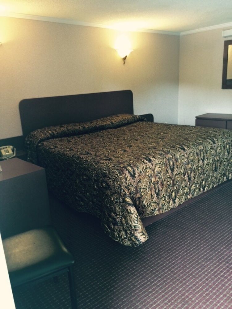 Johnston Skyview Motor Inn מראה חיצוני תמונה