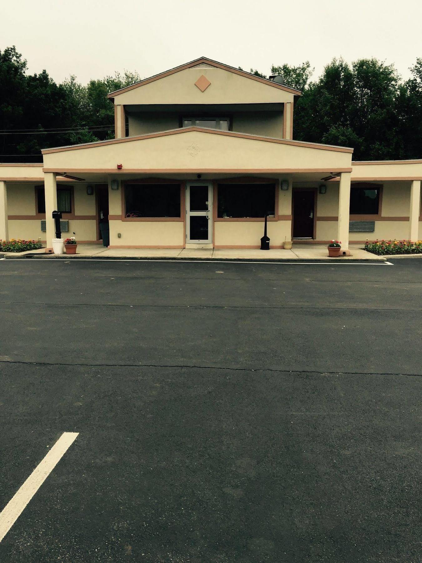Johnston Skyview Motor Inn מראה חיצוני תמונה